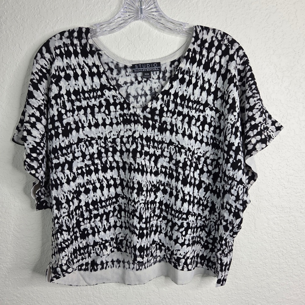 Studio Badgley Mischka Top Medium Black White Boxy Ikat Eclectic Boho Modern